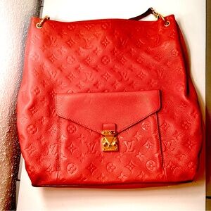 💎✨ Rare LV  ✨💎 TERRE METIS EMPREINTE LEATHER TOTE RARE CROSSBODY Red